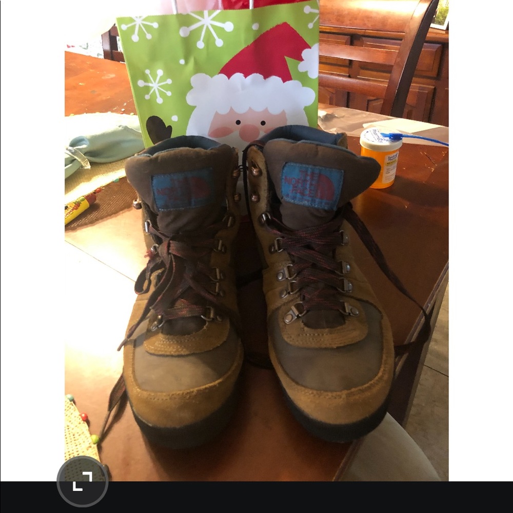 North face boots worn once